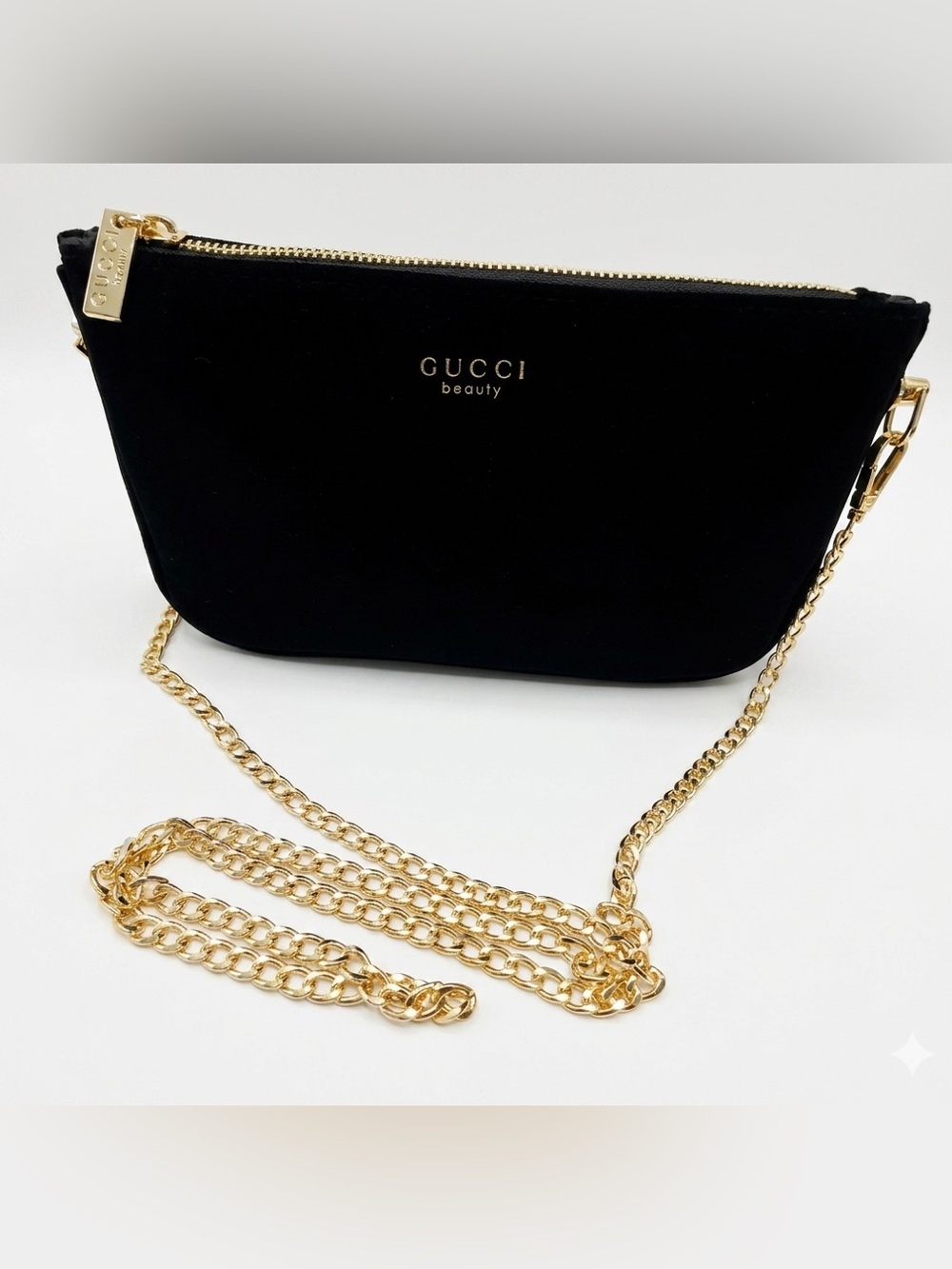 NWT Gucci Beauty Black Velvet Cosmetic Bag Clutch Pouch & Gold Chain